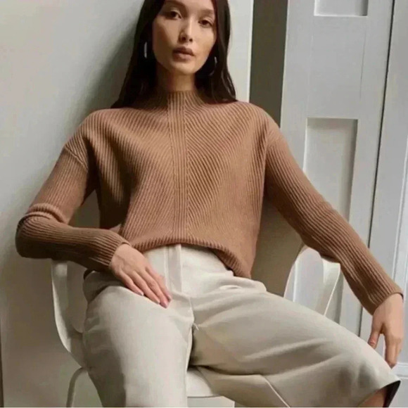 Aritzia Babaton Chalmers Sweater Wool Blend Mock Neck Curved Hem Brown size S - Picture 3 of 8